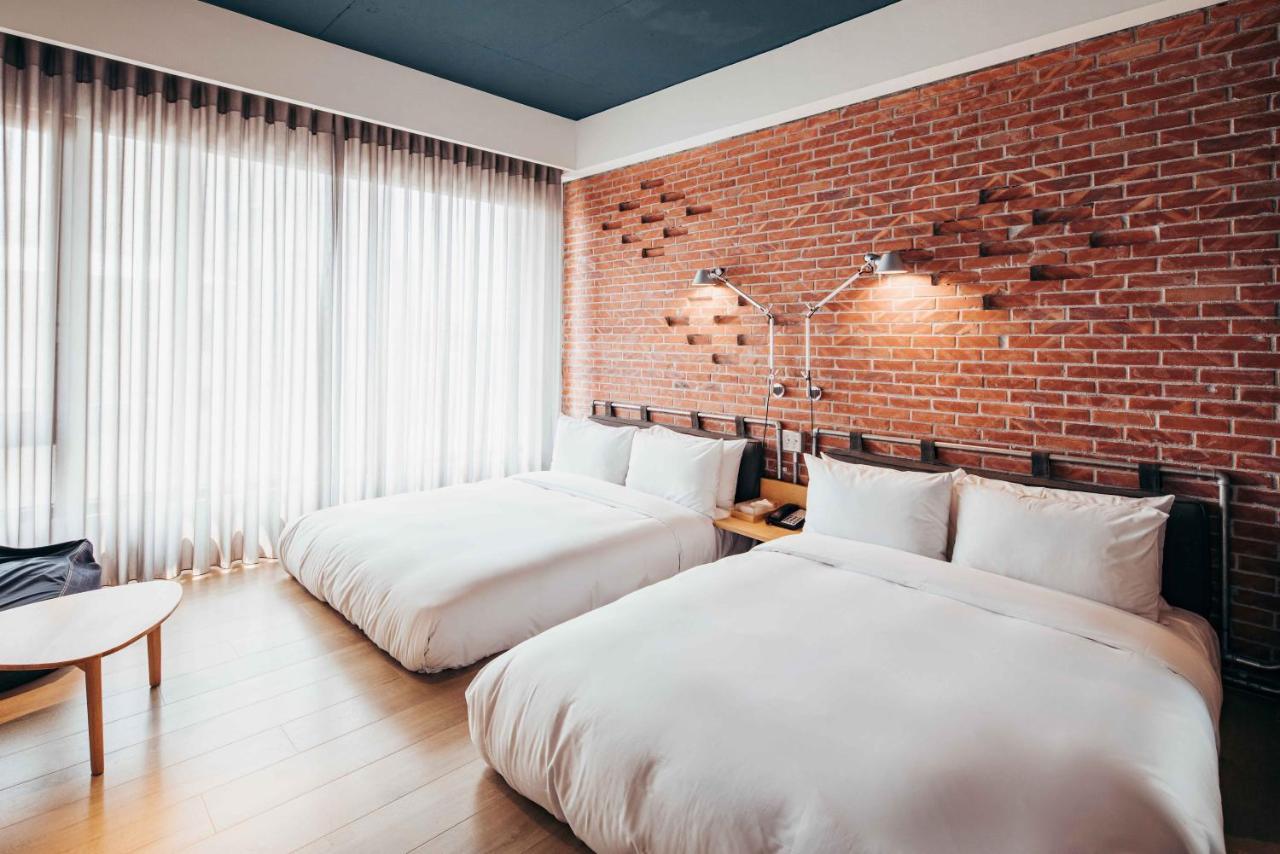 U.I.J Hotel & Hostel Tainan Exterior foto